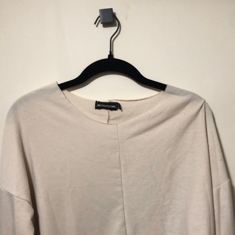 Nude PrettyLittleThing Cropped Sweatshirt